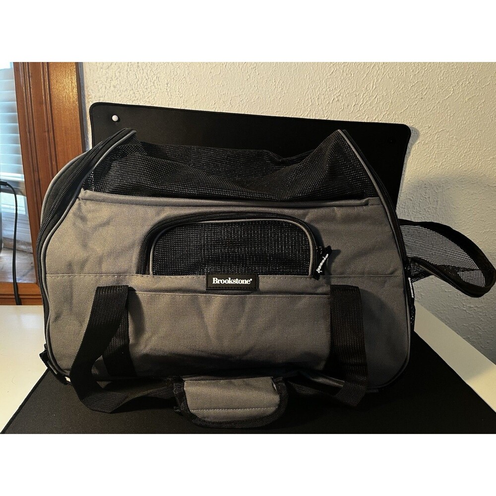 Brookstone Pet Carrier for Cats/ Dogs up to 15 lbs Black mesh material 17X12X13